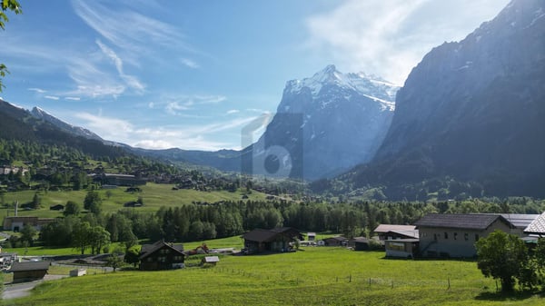 FREISTEHENDES CHALET AM FUSSE DES EIGERS 1