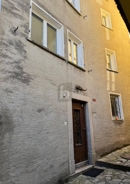SPAZIOSA CASA DI NUCLEO 1