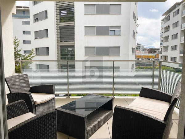 MODERNE, MEUBLÉ & PROCHE DE LA GARE 2
