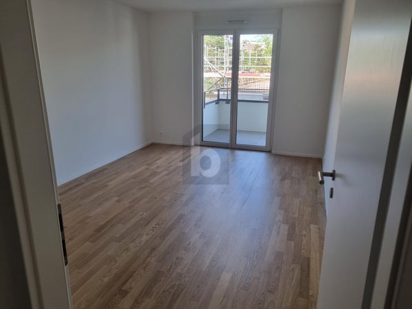CONFORT MODERNE DANS UN EMPLACEMENT IDÉAL 3