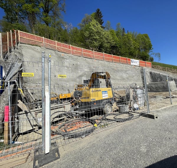 NEUE HAUSHÄLFTE MIT MITGESTALTUNGSMÖGLICHKEIT 1