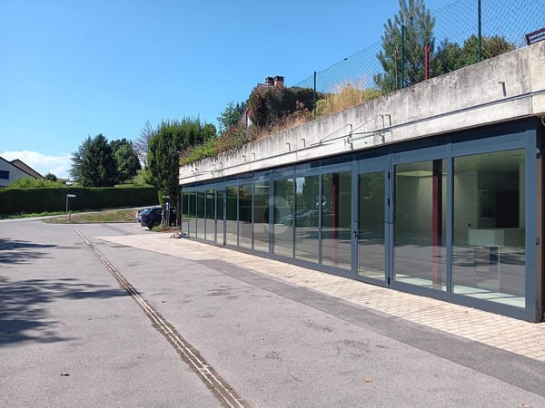LOCAUX FONCTIONNELS, EMPLACEMENT STRATÉGIQUE 2
