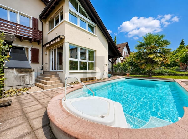GARTEN-TRAUM MIT POOL UND GARAGENBOX 5