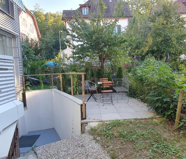 MÖBLIERT UND MODERN AN RUHIGER LAGE 4