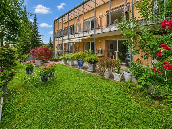 WOHNTRAUM AUF ZWEI EBENEN MIT GARTEN UND BALKON 1