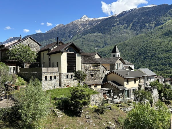 IN POSIZIONE TRANQUILLA E SOLEGGIATA, CON PROGETTO. 1