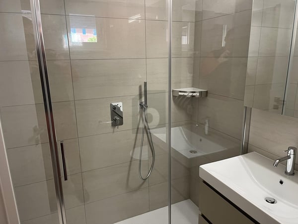 EINE TRAUMRESIDENZ MIT SEESICHT UND KLEINEM GARTEN 5