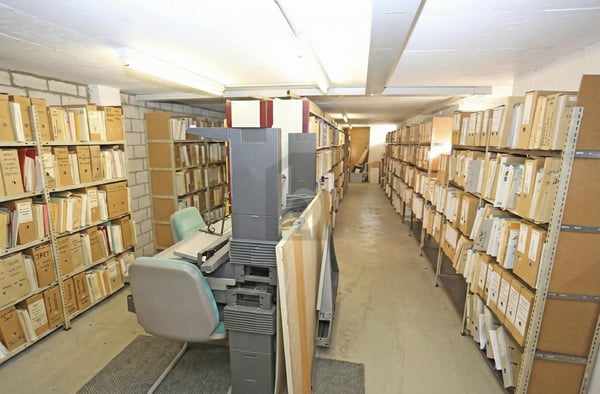 ARBEITSFLÄCHE AN ZENTRALER LAGE 4