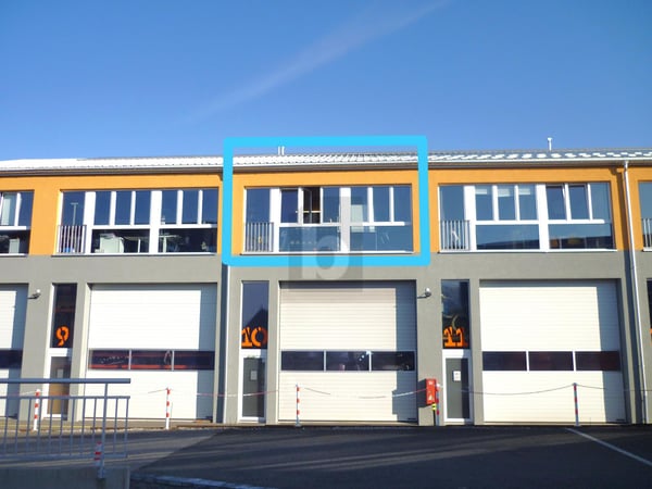 ESPACE MODERNE LUMINEUX + MEZZANINE ! 1