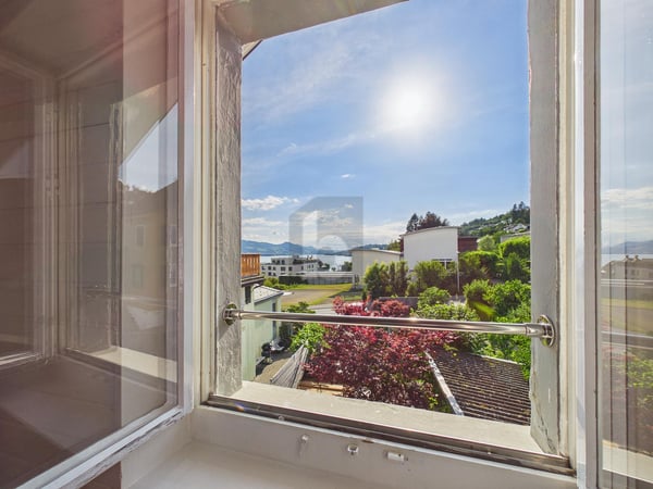 LICHTDURCHFLUTET MIT HERRLICHEM SEEBLICK 5