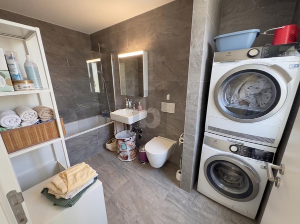 ÉLÉGANT, MODERNE ET MINERGIE 5