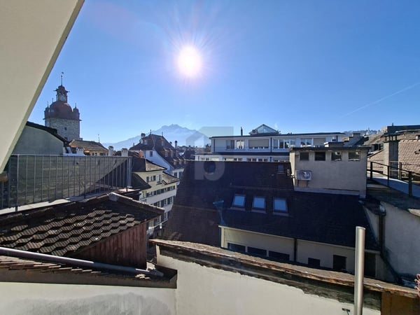 CHARMANTE ALTSTADT-MAISONETTE BEZUGSBEREIT 1