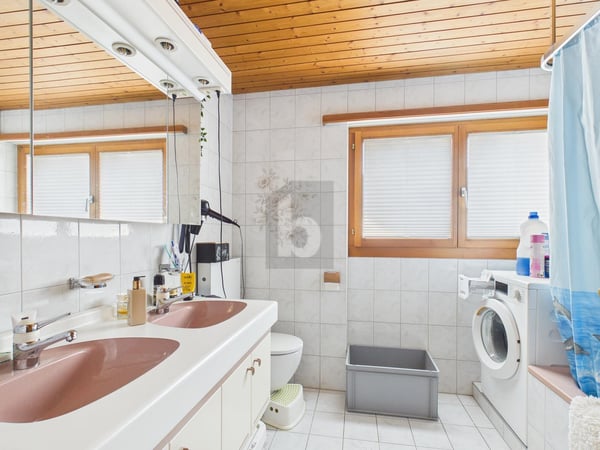 CHARMANT, RUHIG, IM GRÜNEN 5