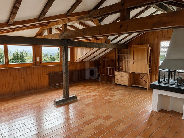 SPACIEUSE AVEC GRAND JARDIN 4