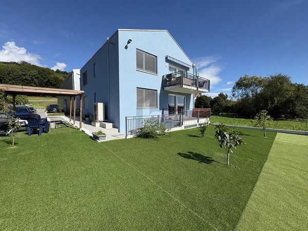 MODERN AN RUHIGER UND LÄNDLICHER LAGE 1