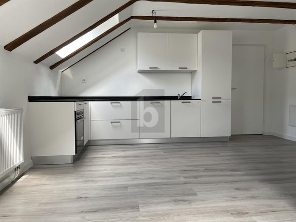 IMMEUBLE 5,4 % DE RENDEMENT 9 APPARTEMENTS 11 BOX 3