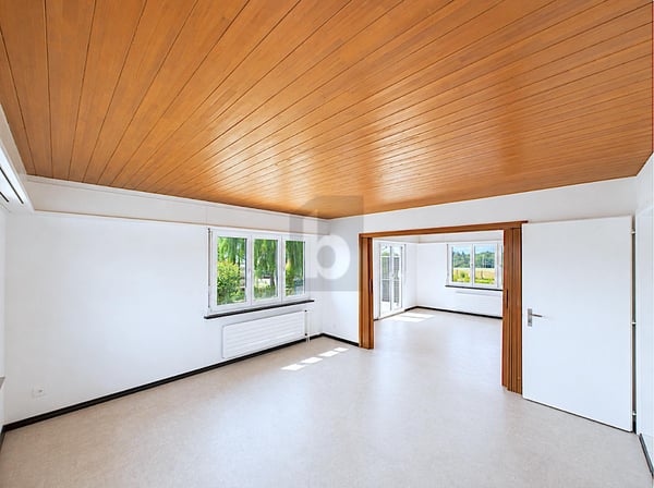 ENERGETISCH SANIERT MIT 1339 M² UMSCHWUNG 2