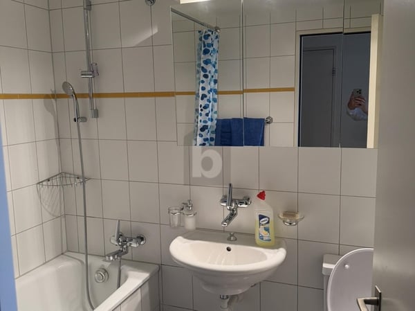 STILVOLL, MÖBLIERT IM GUNDELI 2