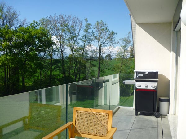MODERNE, SPACIEUX, ET EN BORDURE DE NATURE ! 2
