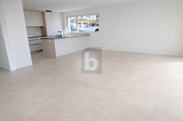 MODERNE, LUMINEUX & CONFORTABLE 3