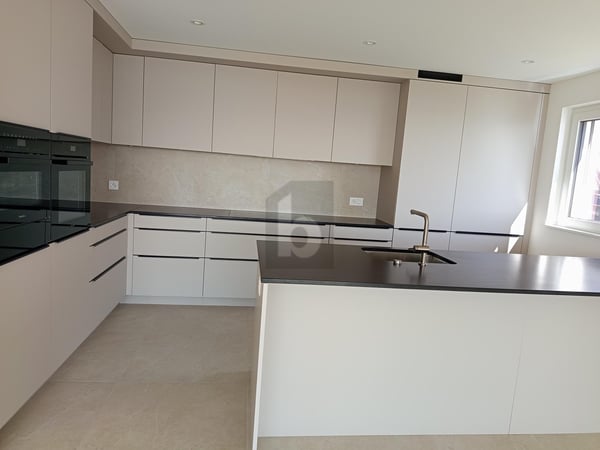 MODERNE, LUMINEUX & CONFORTABLE 4