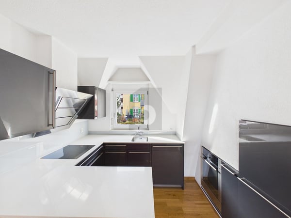 DACHTERRASSE UND BALKON AN ZENTRALER LAGE 4