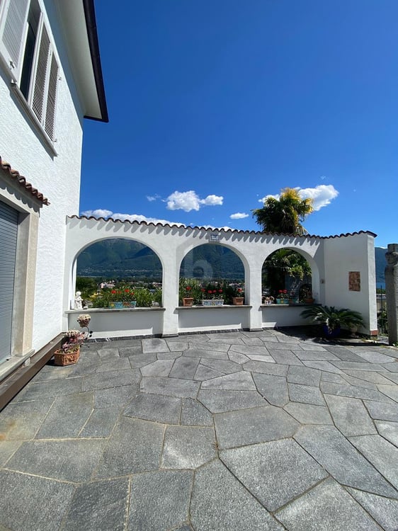 ELEGANZA, TRANQUILLITÀ E VISTA LAGO 2
