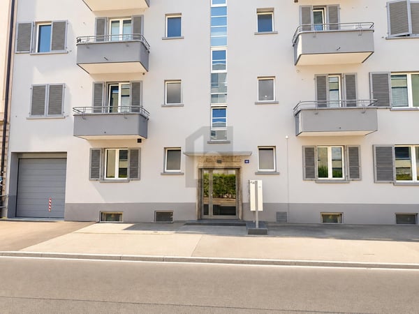 LUMINEUX AVEC TERRASSE ET JARDIN COMMUN 1