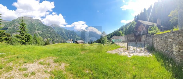 TRA LA NATURA CON VISTA MOZZAFIATO 2