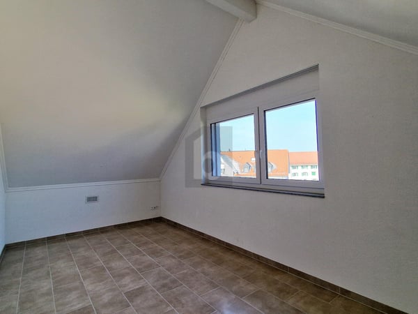 GROSSZÜGIG MIT 2 TERRASSEN 4