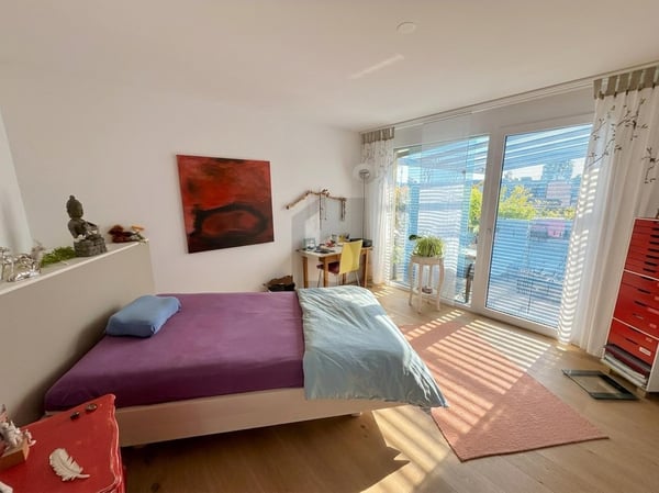 LICHTDURCHFLUTETES ZUHAUSE MIT GROSSEM BALKON 4