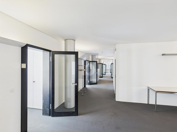 MODERN MIT VERKEHRSANBINDUNG 2