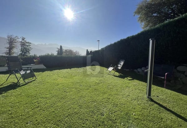 SPACIEUX, JARDIN ET VUE LAC EXCEPTIONNELLE 4