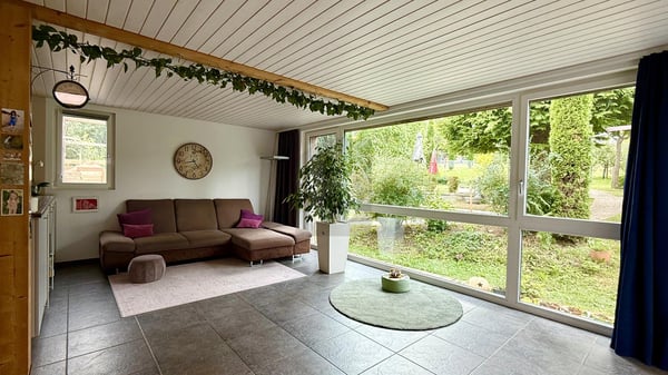 WOHNEN WIE IM EIGENEN HAUS - MIT VIEL LICHT & GARTEN 3