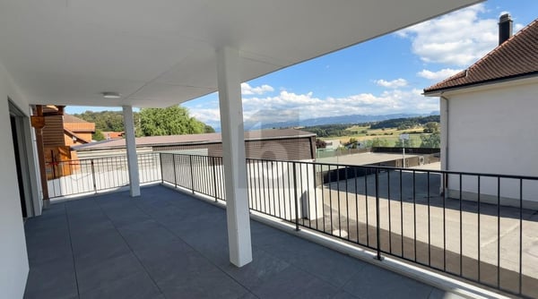 LUMINEUX ET SPACIEUX AVEC VUE IMPRENABLE 5