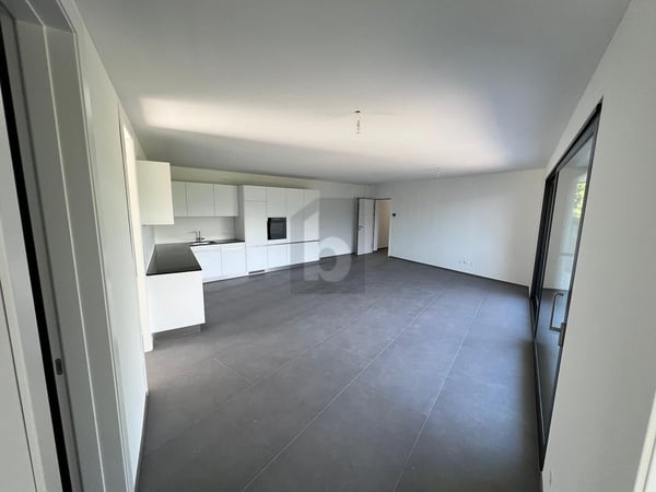 MODERNO ED ELEGANTE CON SPETTACOLARE VISTA LAGO 1