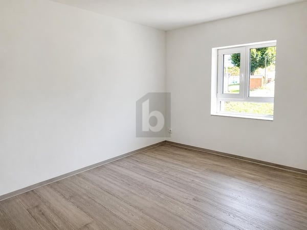 EXCLUSIF, LUMINEUX AVEC BALCON 5