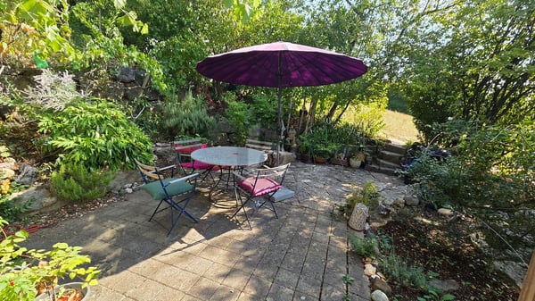 EIGENER GARTEN, VIEL RUHE UND BESONDERES RAUMKLIMA 2