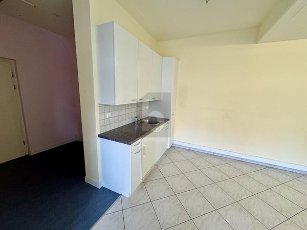 SICHTBAR, ZENTRAL, MIT PARKPLÄTZEN INKLUSIVE 3