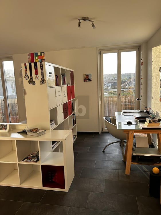 HOCHWERTIG & STYLISCH - MIT SONNIGEM BALKON! 2