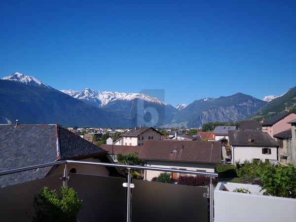 UN CADRE DE VIE OUVERT SUR LES MONTAGNES 2
