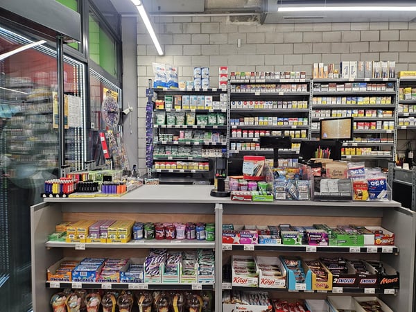 ATTRAKTIVE & UMSATZSTARKE LAGE AM BAHNHOF 2