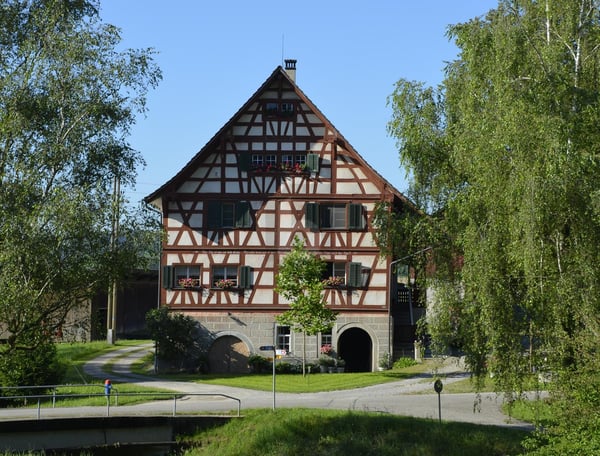 HISTORISCHER CHARME TRIFFT MODERNES WOHNEN