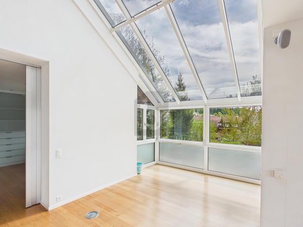 HIGH-END LIVING: RUHIGE LAGE MIT SPA 2