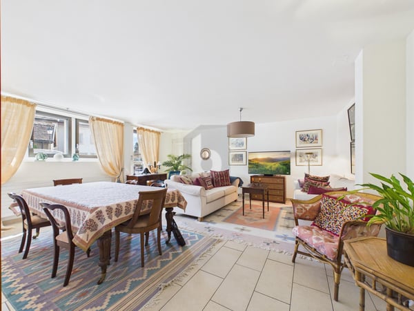 ÉLÉGANT LOGEMENT MEUBLÉ AU CHARME CONTEMPORAIN 1