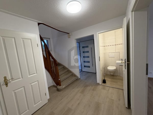 MODERN UND FRISCH RENOVIERT 5