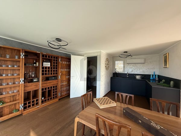 MODERNA ED ELEGANTE CON PISCINA E VISTA 4