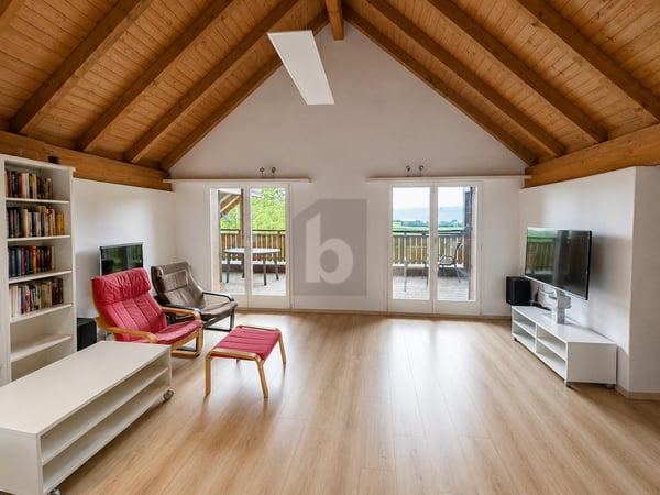 BEFRISTET, IDYLLISCHES LANDLEBEN MIT TOLLEM BALKON 3
