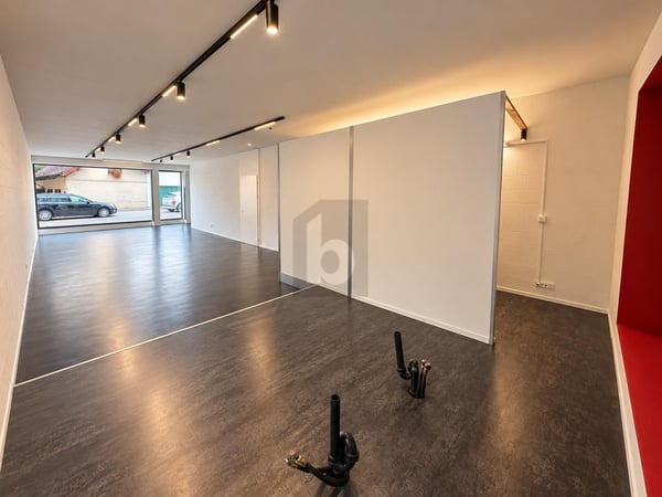 TOP LAGE FÜR BEAUTY, COIFFEUR ODER BÜRO 2