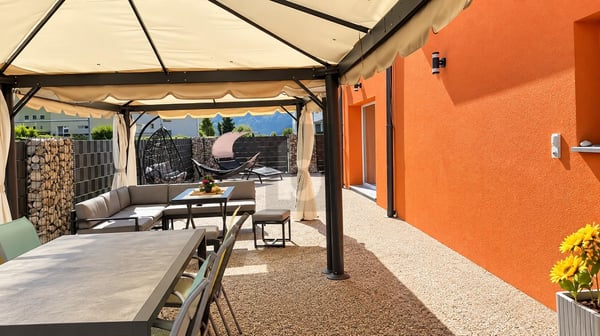PRIX TOP, MODERNE AVEC JARDIN ET TERRASSES 5